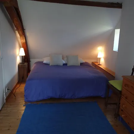 Au Moulin Geant Bed & Breakfast 3*