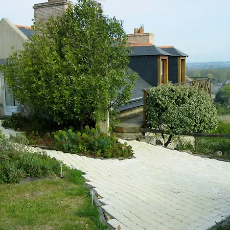 Au Moulin Geant Oda ve Kahvaltı